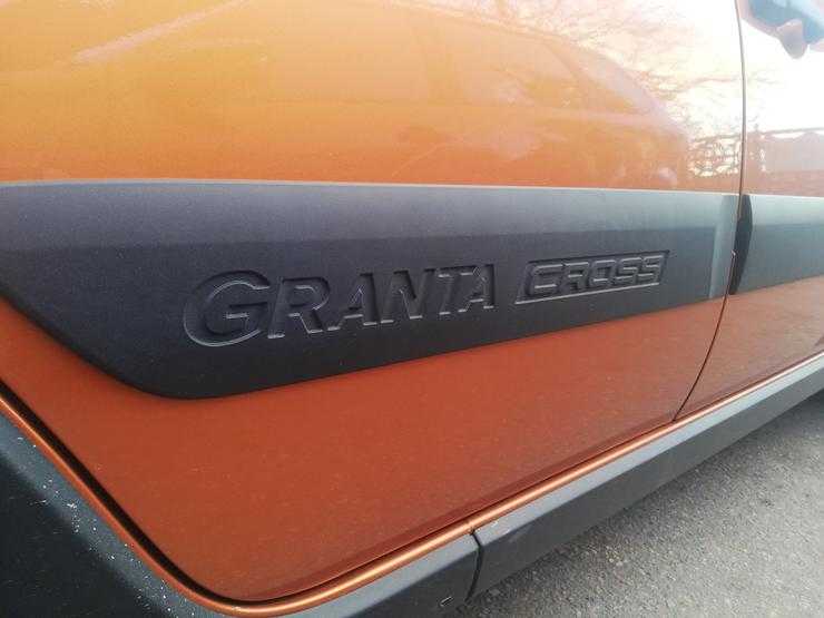 Тест-драйв LADA Granta SW Cross: «автомат» в «сарае»