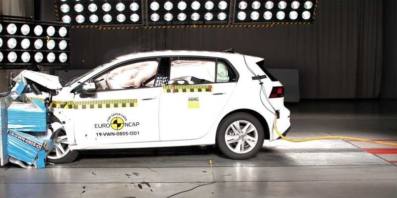 В Euro NCAP проверили безопасность новых VW Golf и Nissan Juke