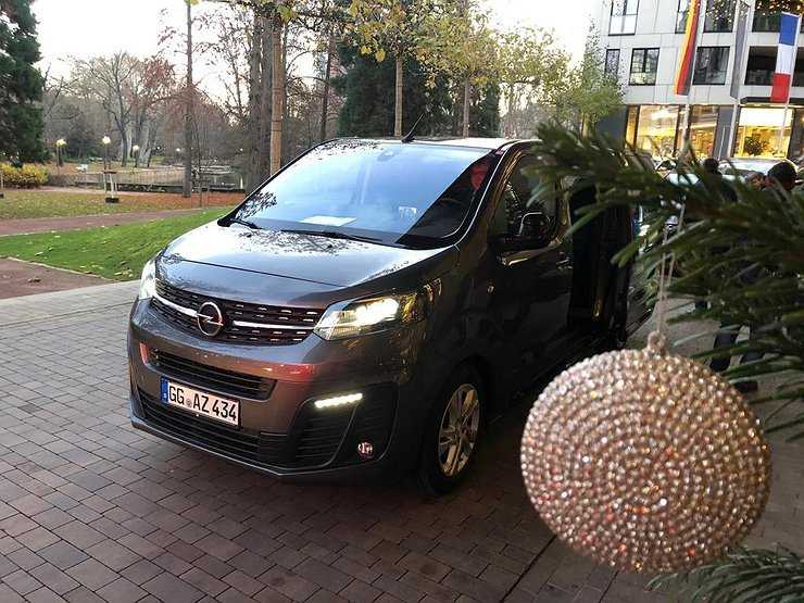 В Калуге началось производство нового Opel Zafira Life