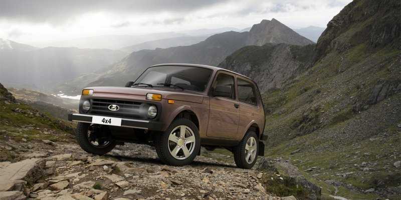 
                                    В России назвали самые популярные внедорожники
                            