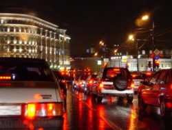 Власти Москвы предупредили о дорожном коллапсе