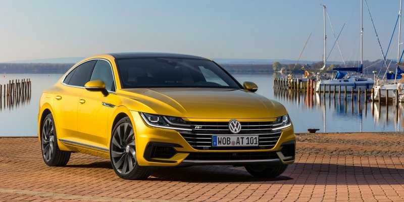 
                                    Volkswagen привезет в Россию лифтбек Arteon с полным приводом
                            