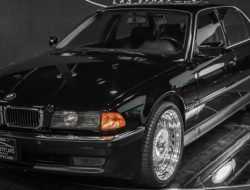 Автомобиль, в котором застрелили Тупака Шакура, выставили на продажу