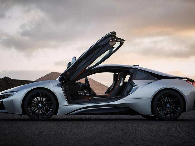 BMW i8 снимают с производства
