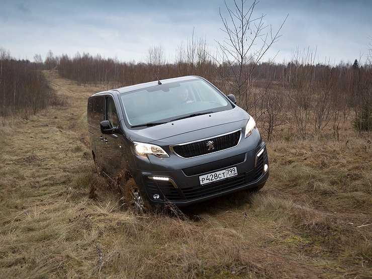 Что могут автобусы на бездорожье: видео тест-драйв Peugeot и Citroёn с полным приводом