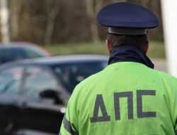 ГИБДД объяснила, кого будут штрафовать за езду без номеров