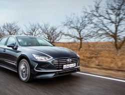 Hyundai начал российские продажи Sonata с базовым мотором
