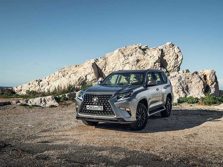 Когда больше — не лучше: первый тест-драйв обновленного Lexus GX460
