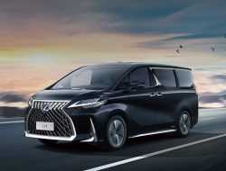 Lexus вывел на рынок свой первый минивэн