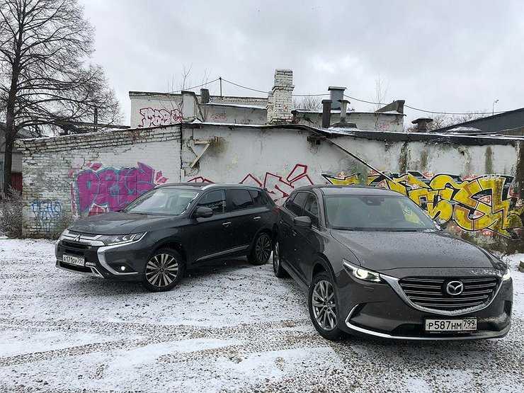 Меряемся креслами: сравнительный тест-драйв семиместных Mitsubishi Outlander и Mazda CX-9