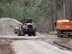 На площадке завода Tesla в Германии нашли 25 бомб времен Второй мировой