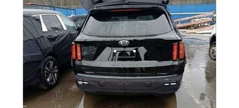 
                                    Новый Kia Sorento станет похожим на кроссовер Seltos
                            
