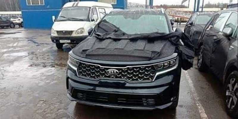 
                                    Новый Kia Sorento станет похожим на кроссовер Seltos
                            