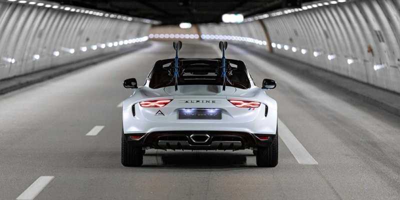 
                                    Спорткар Alpine превратили во внедорожник
                            