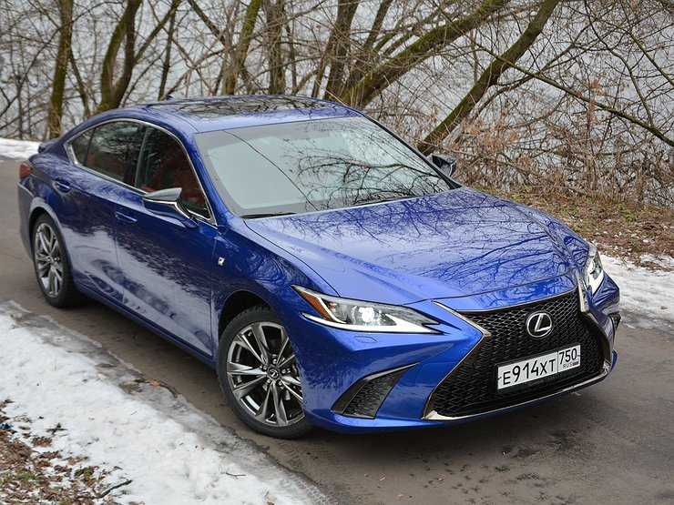 Спортсмен &laquo;на расслабоне&raquo;: тест-драйв Lexus ES350 F Sport