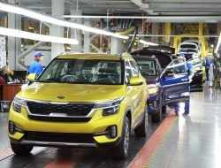 В России начали собирать компактный кроссовер KIA Seltos