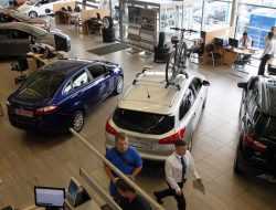 В России сократилось число дилерских центров