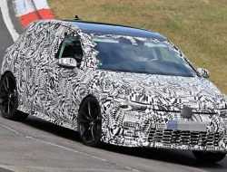 Volkswagen назвал дату премьеры Golf GTE нового поколения