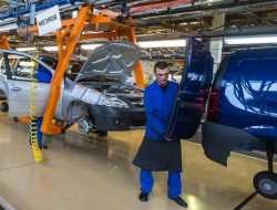 АвтоВАЗ приостановит выпуск моделей Lada и Renault из-за низкого спроса