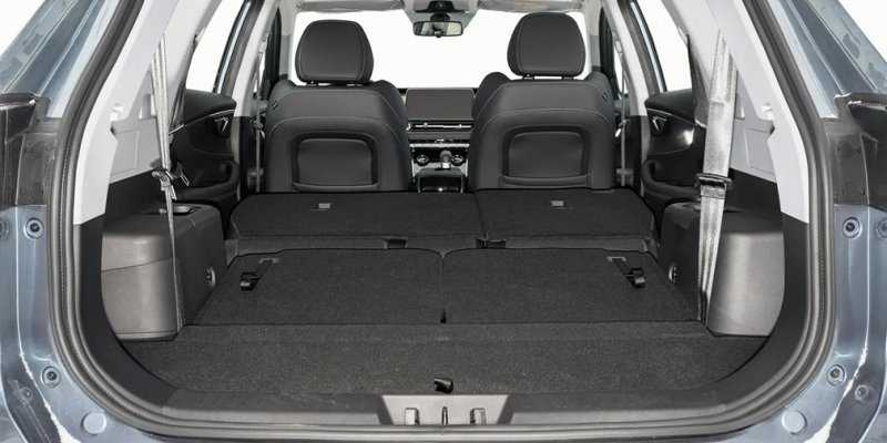 
                                    Chery показала салон самого большого кроссовера Tiggo для России
                            