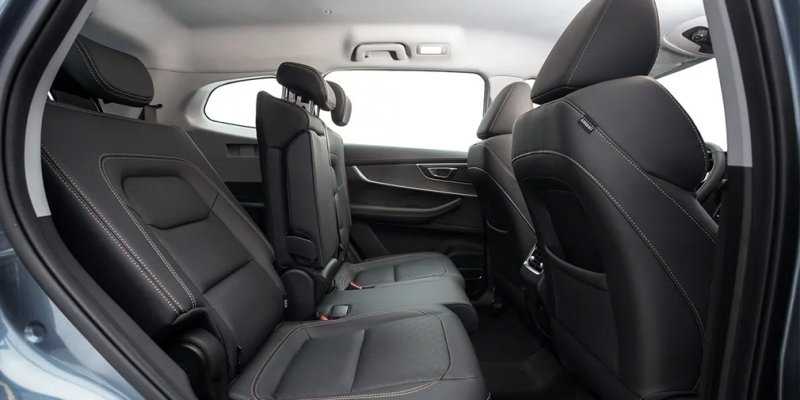 
                                    Chery показала салон самого большого кроссовера Tiggo для России
                            