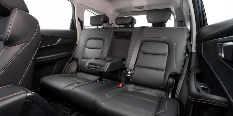 
                                    Chery показала салон самого большого кроссовера Tiggo для России
                            