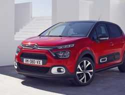 Citroen C3 пережил рестайлинг и получил новые «капсулы» на бортах