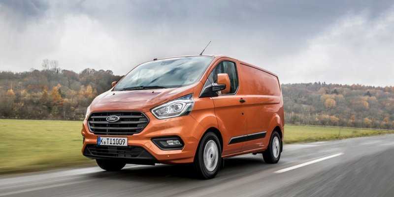 
                                    Ford отправит на сервис фургоны Transit в России из-за наклейки
                            