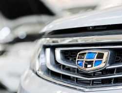 Geely опровергла слухи об остановке производства Coolray для России из-за коронавируса