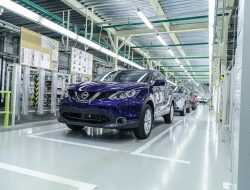 Коронавирус добрался до FIAT, Jaguar и Nissan: кто следующий