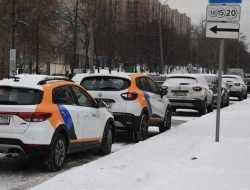 Москвичка, посадившая ребенка за руль, объяснила свой поступок