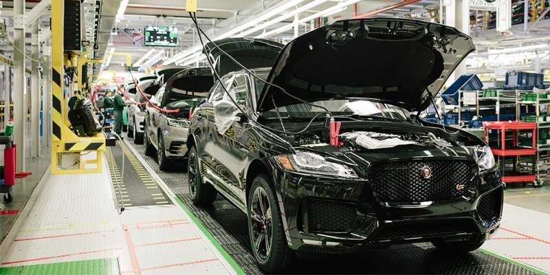 
                                    Производство Jaguar Land Rover оказалось под угрозой из-за коронавируса
                            