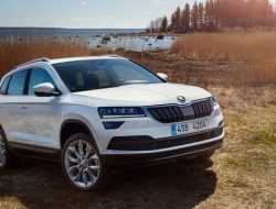 Skoda начала российские продажи кроссовера Karoq