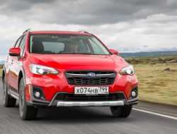 Subaru отзовет кроссоверы XV в России