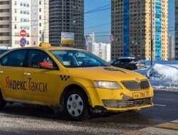 В работе «Яндекс.Такси» произошел сбой
