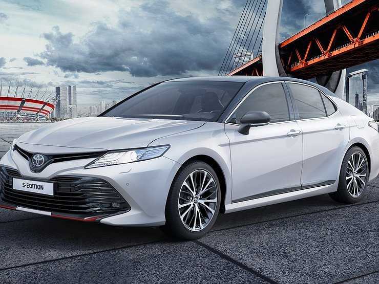 В России стартовали продажи Toyota Camry в спортивной версии