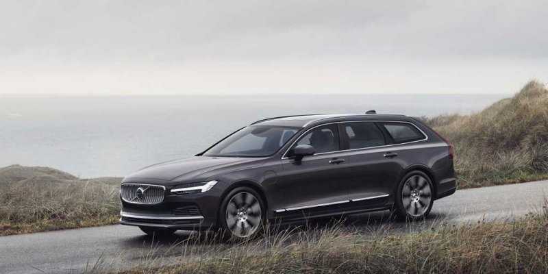 
                                    Volvo показала обновленный седан S90 и универсал V90
                            