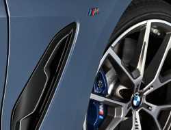 BMW третий раз за год поднимает цены на автомобили в России