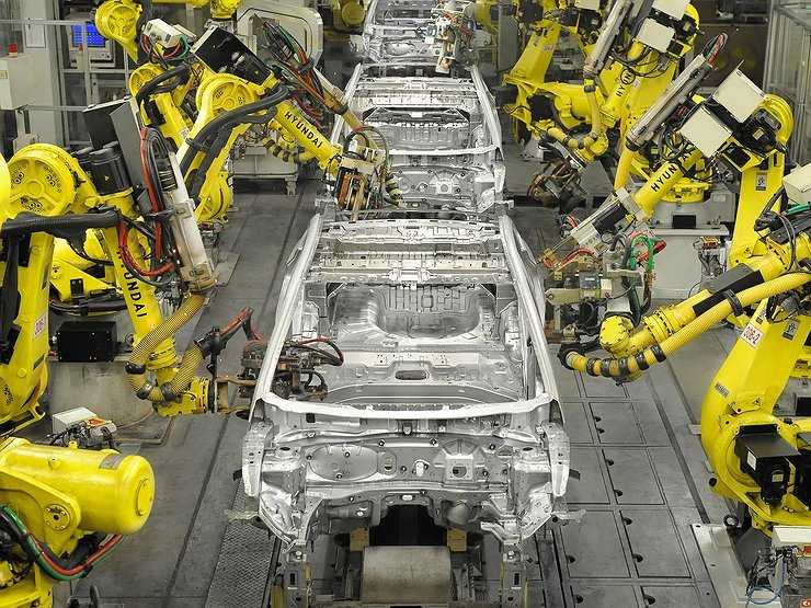 Hyundai останавливает работу своего завода в России