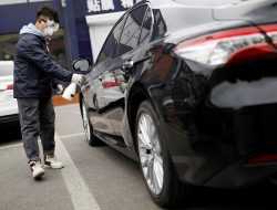 Китайский рынок новых автомобилей обрушился из-за коронавируса