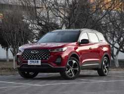 В Китае стартовали продажи кроссовера Chery Tiggo 7 Pro: приедет ли он в Россию?