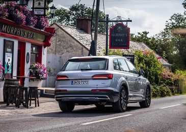 Немцы привезли в Россию обновленный кроссовер Audi Q7