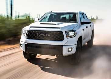 Неожиданные подробности о новых Toyota Camry и Land Cruiser 300