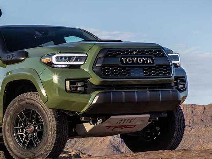 Неожиданные подробности о новых Toyota Camry и Land Cruiser 300