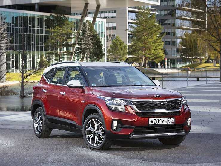 Сколько кроссоверов KIA Seltos купили в России за первый месяц продаж