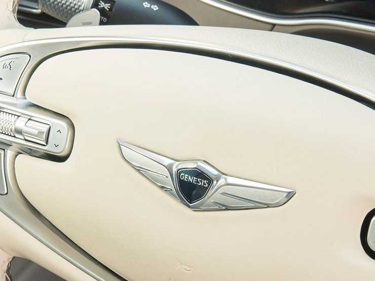 Стало известно, когда представят еще один кроссовер Genesis