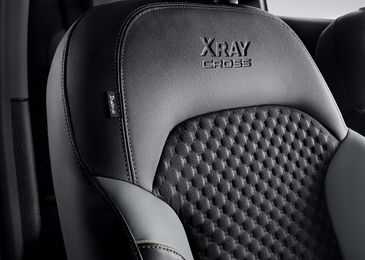 Стартовали онлайн-продажи LADA XRAY Cross в версии Instinct