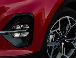 Стартовали российские продажи автомобилей KIA в старой новой футбольной спецверсии