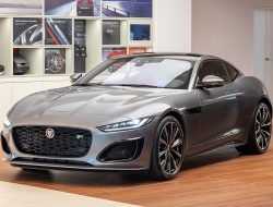 В России стартовали продажи обновленного купе Jaguar F-Type