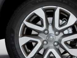 АВТОВАЗ вновь взвинтил цены почти на все модели LADA